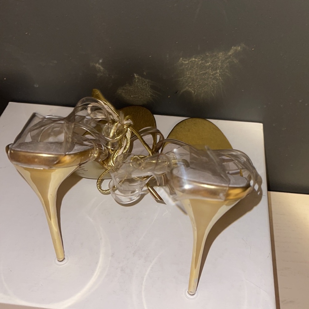 Shoes - Picture 3 of 6